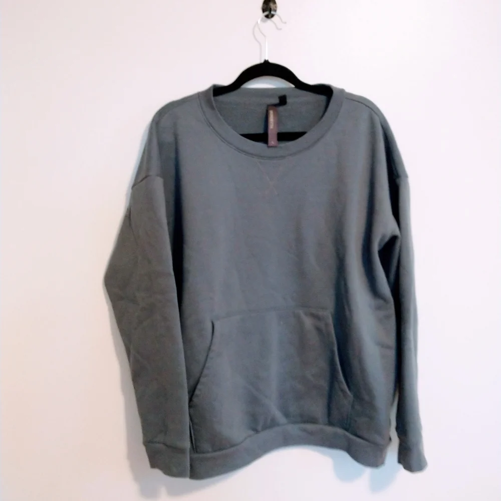 Mondetta extra large grey blue sweatshirt